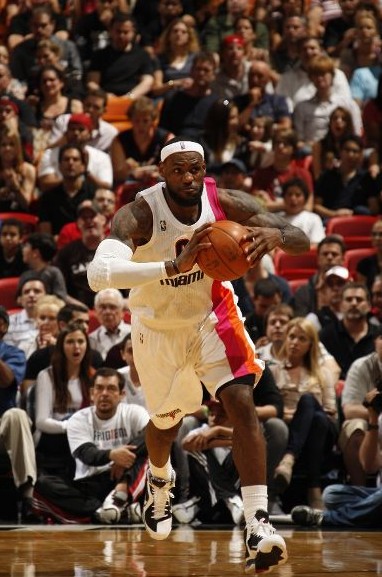 距离接触的 距离接触的