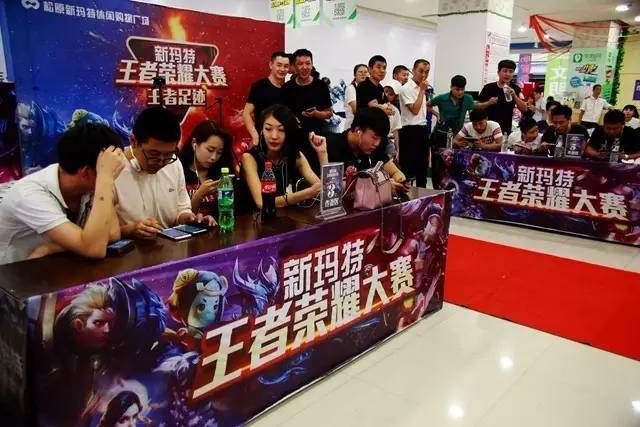 再向上对齐